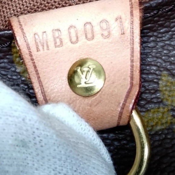 Louis Vuitton Vintage Monogram Sac Shopping GM - Picture 14 of 14